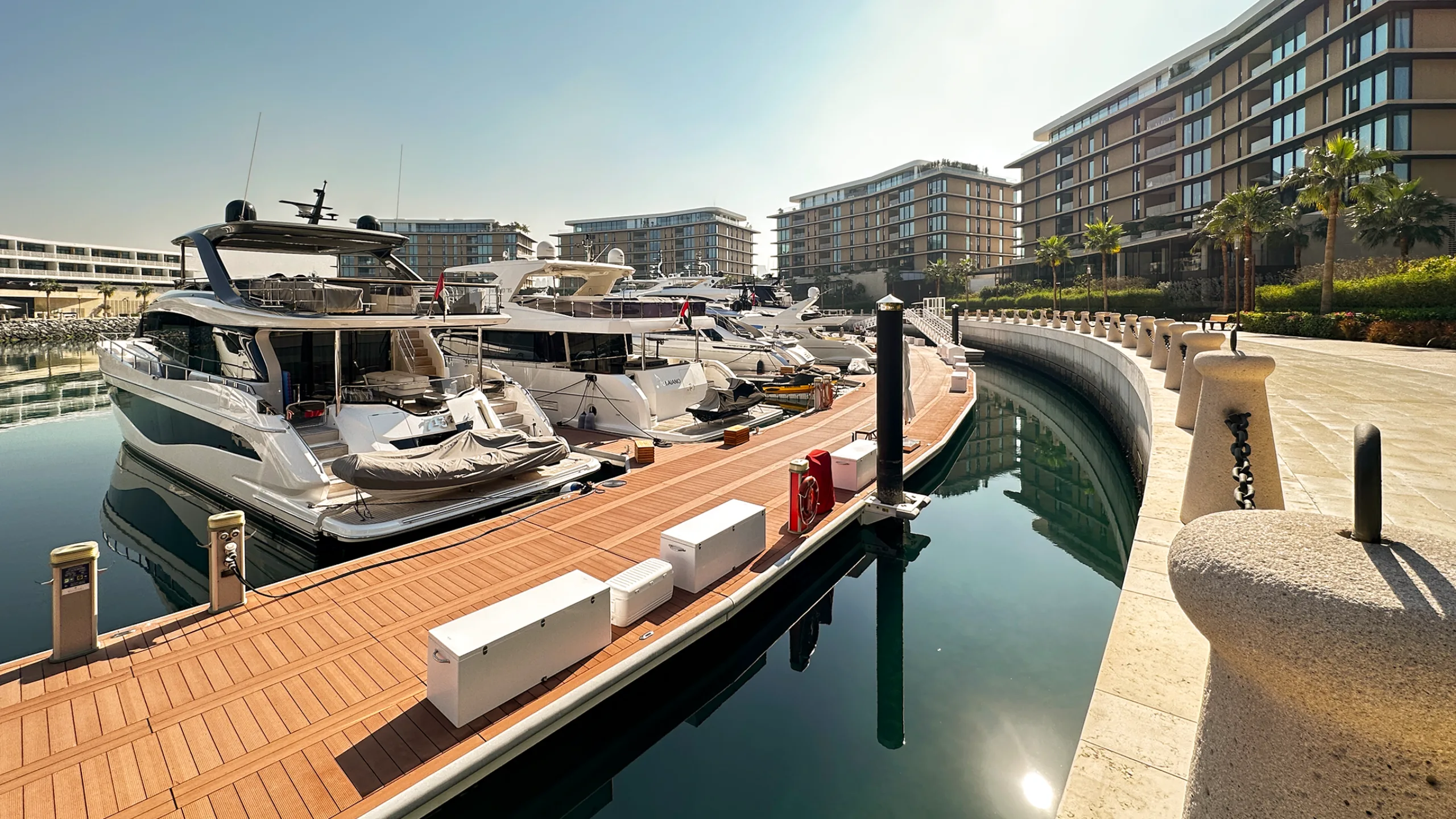Sea Mirror villas aerial view on Jumeirah Bay Island by Lamar Development